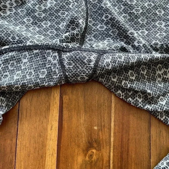 Athleta Capri leggings - Picture 4 of 9